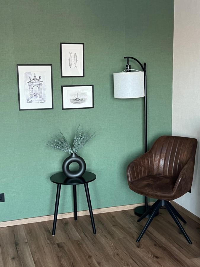 Gemuetliches Studio Im Stadtkern Mit Kanalblick Emden Extérieur photo