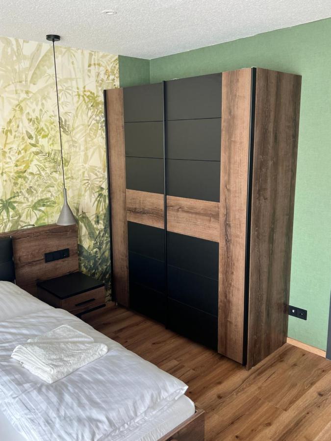 Gemuetliches Studio Im Stadtkern Mit Kanalblick Emden Extérieur photo